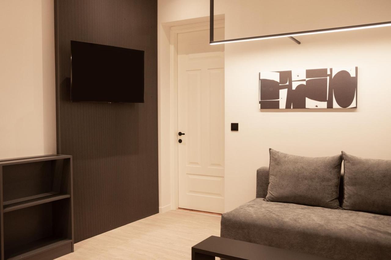 Taskou Luxury Suites Солун Екстериор снимка