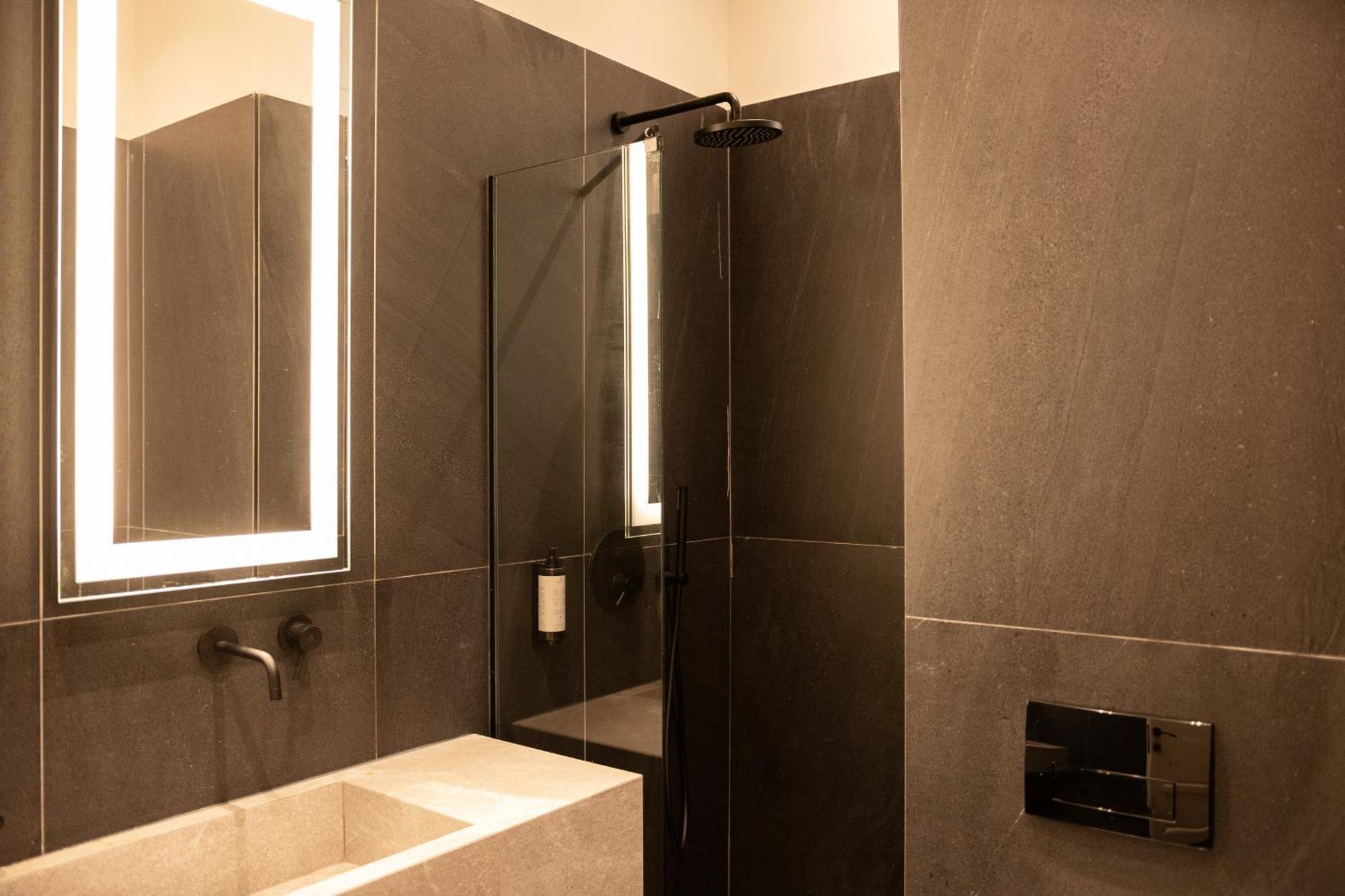 Taskou Luxury Suites Солун Екстериор снимка